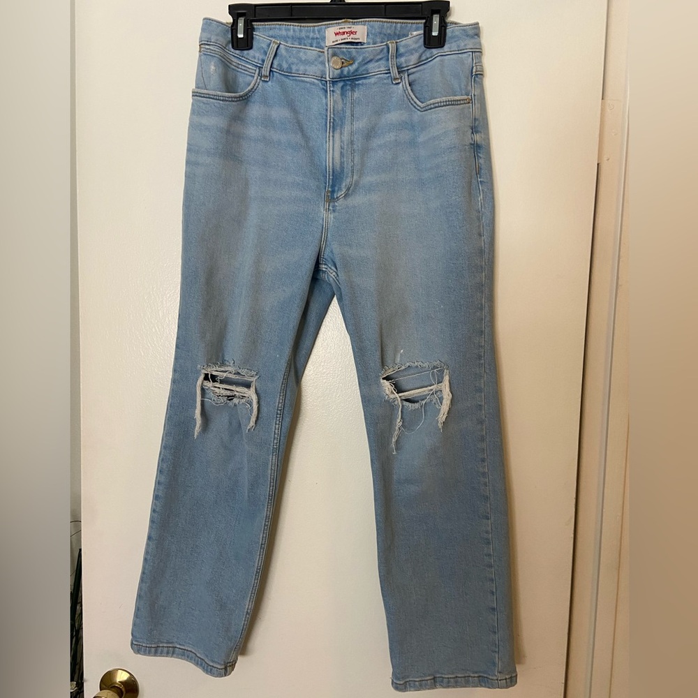 Wrangler women’s mid rise crop jeans